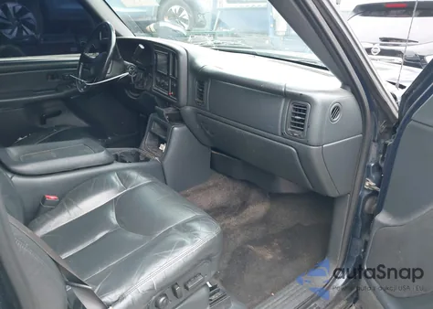 2002 Chevrolet Avalanche 1500 from USA, damaged, VIN 3GNEK13T22G215915